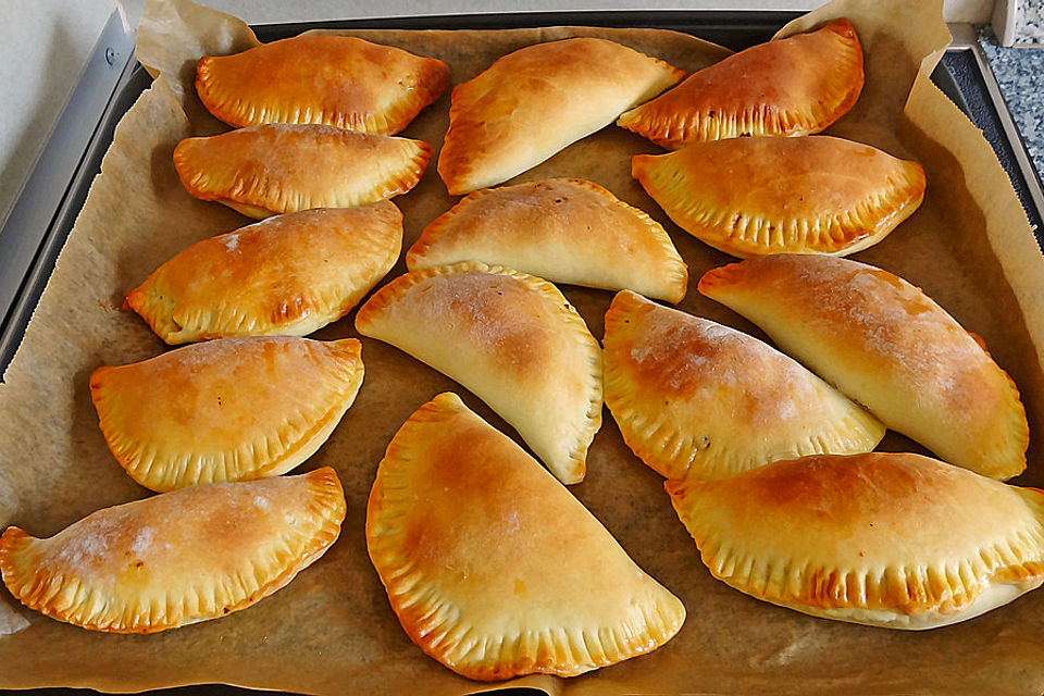 Empanadas (Teigtaschen mit Hackfleischfüllung)