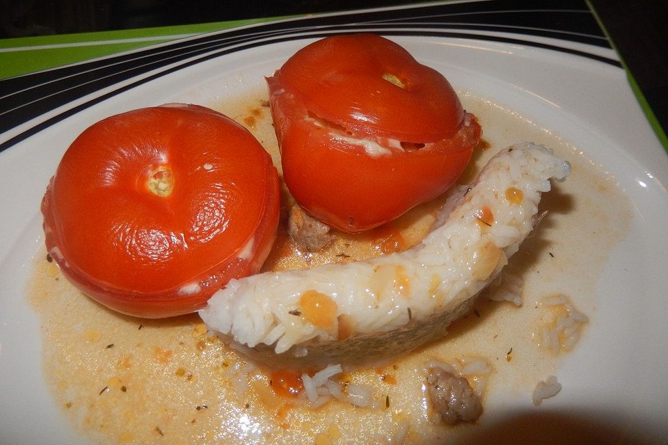 Gefüllte Tomaten mit Hackfleisch