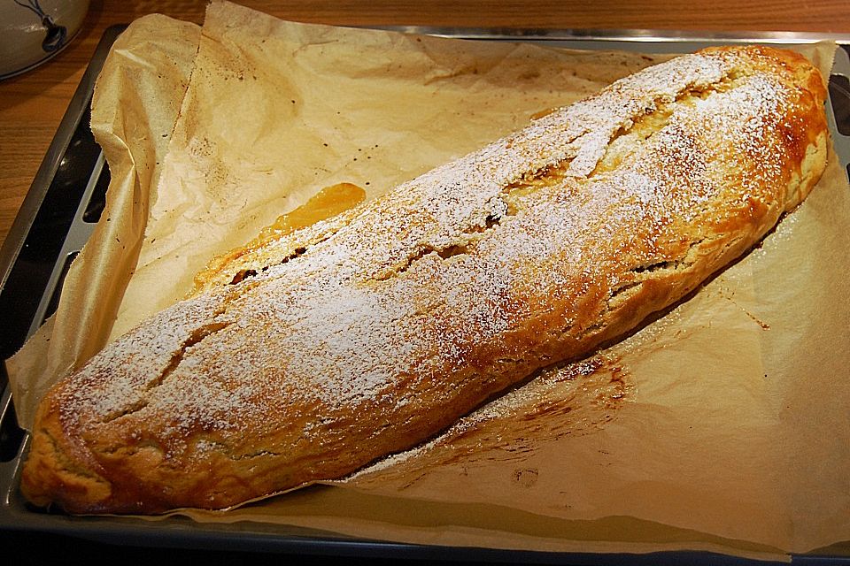 Apfelstrudel