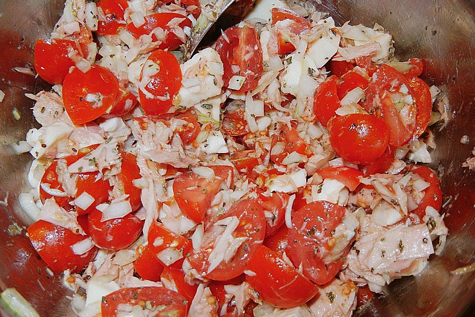 Tomaten - Thunfisch - Mozzarella - Salat