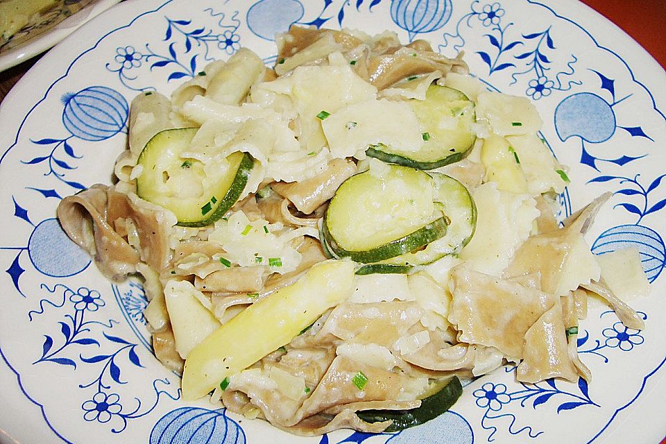 Nudeln mit Spargel