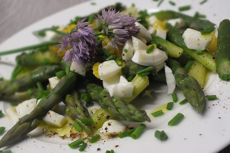 Grüner Spargelsalat