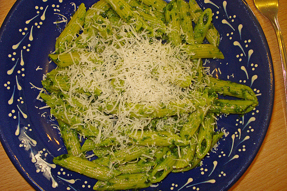 Penne mit Bärlauch - Pesto