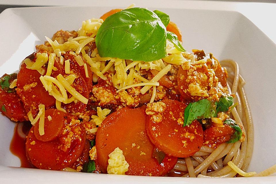 Vollkornspaghetti mit Tofu - Bolognese