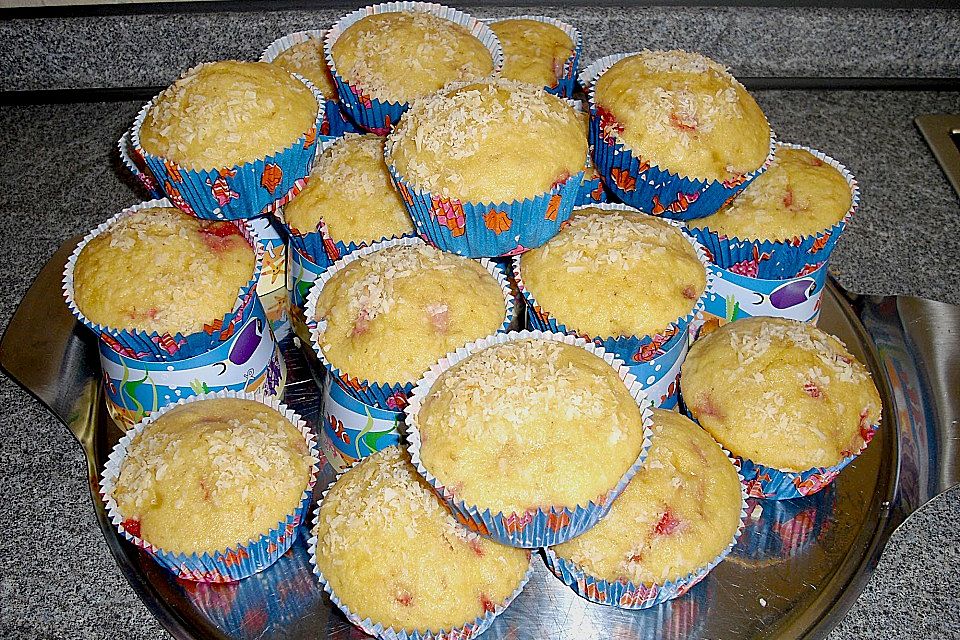 Erdbeer - Muffins mit Kokos