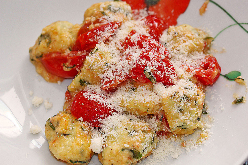 Bärlauch Gnocchi mit Kirschtomaten