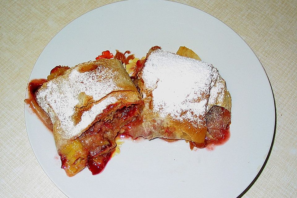 Zwetschgen - Strudel