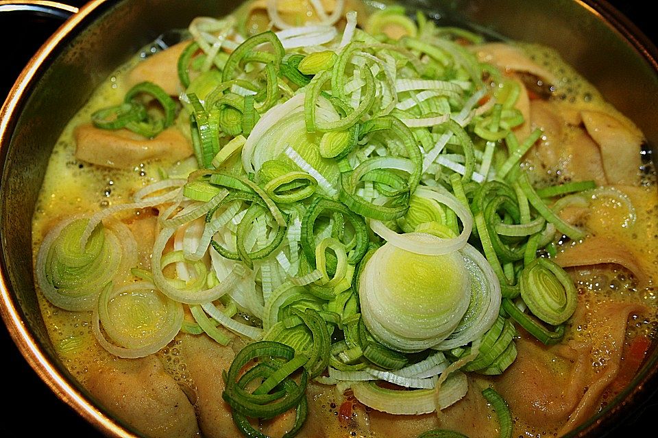 Hühnersuppe mit frischer Pasta