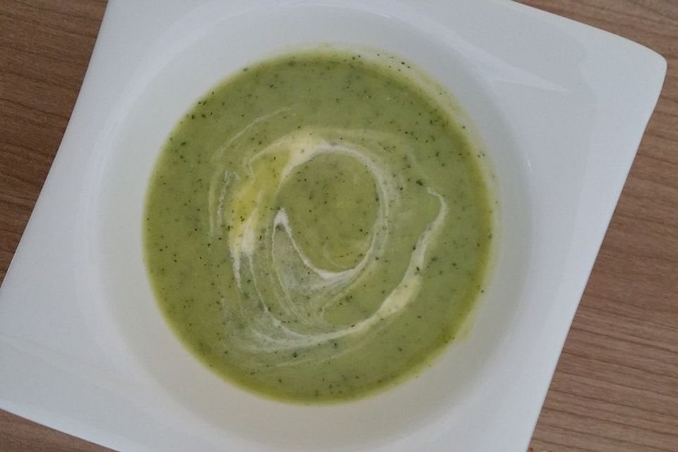 Zucchinicremesuppe