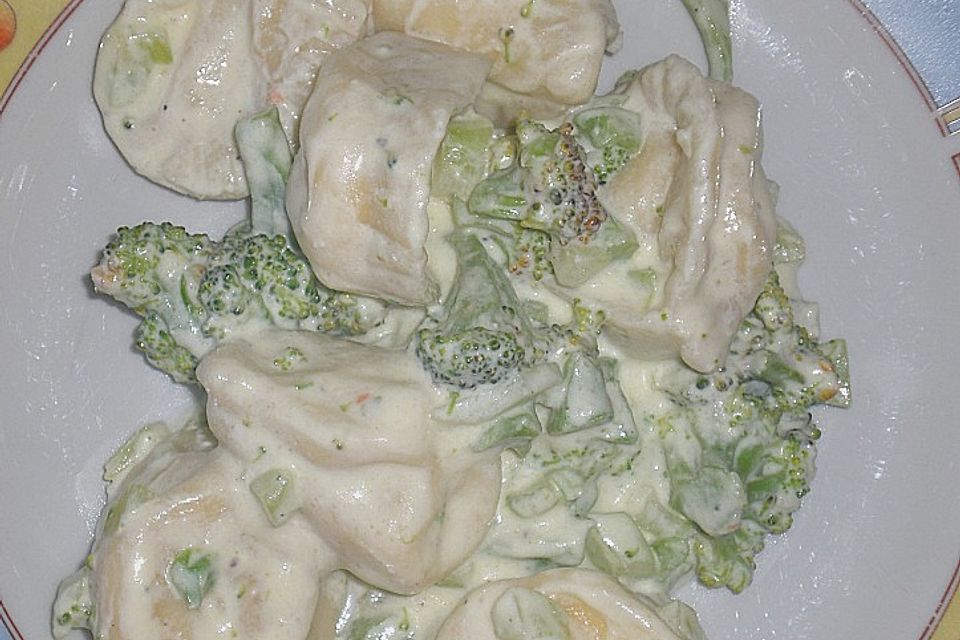 Tortellini ai broccoli