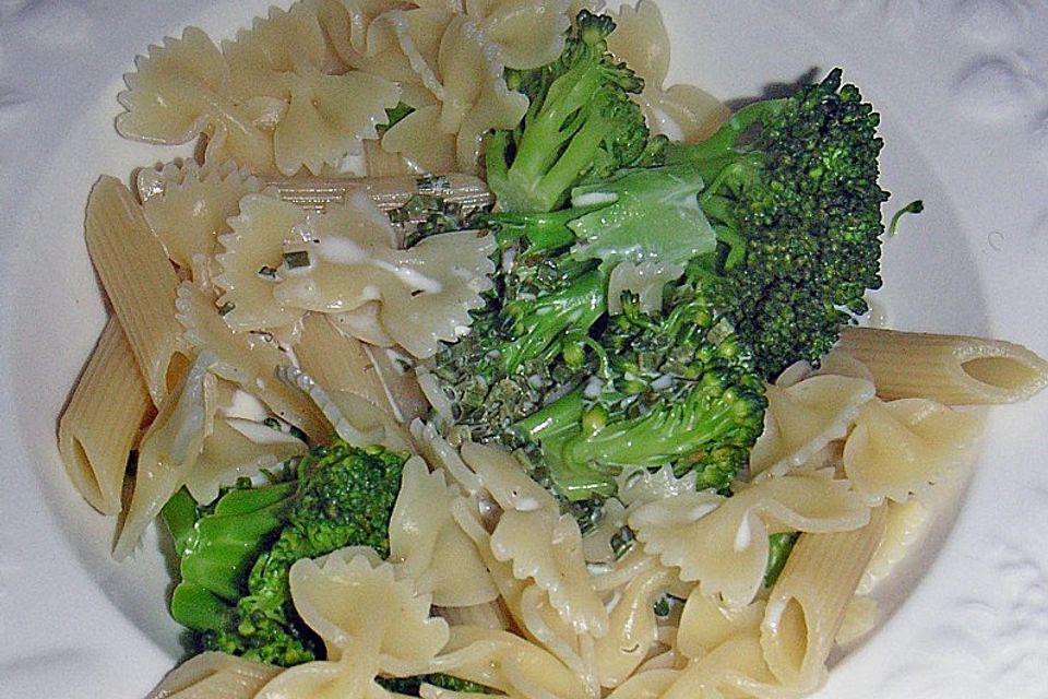 Tortellini ai broccoli