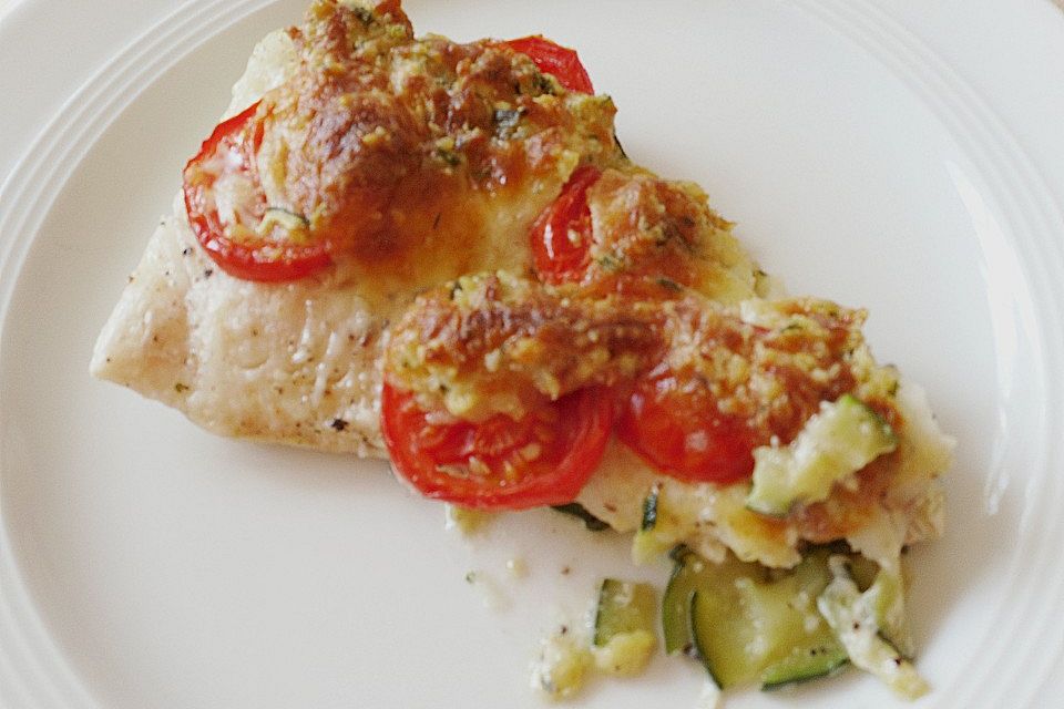 Seelachsfilet auf Zucchinibett