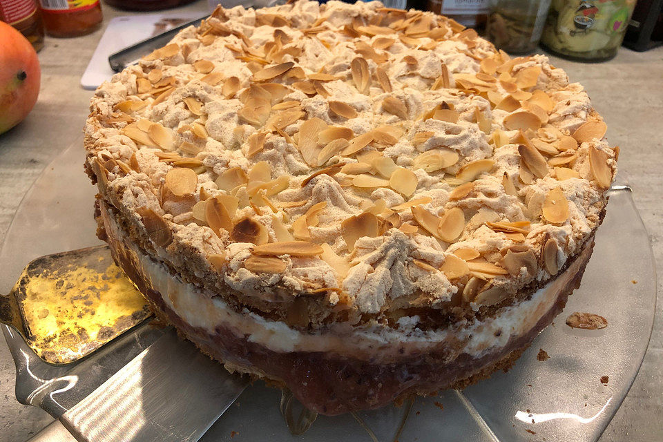 Stachelbeer - Baisertorte