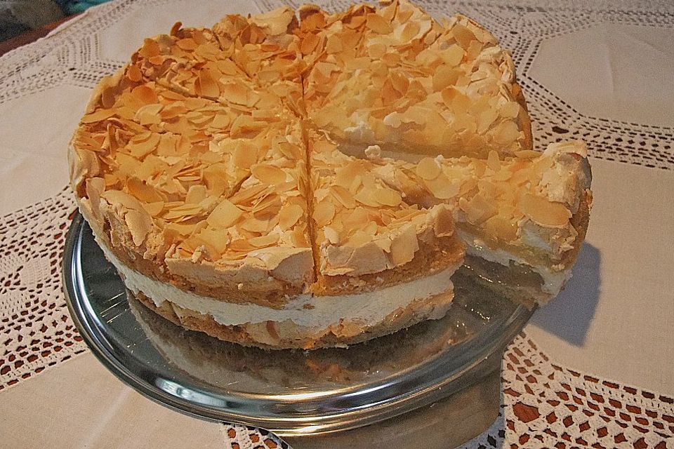 Stachelbeer - Baisertorte