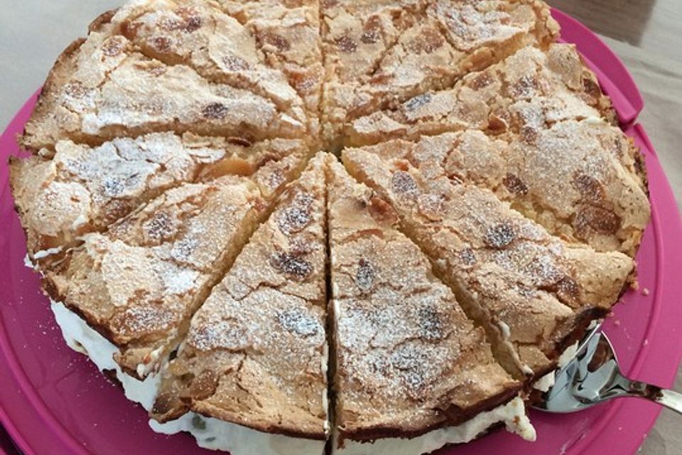 Stachelbeer - Baisertorte