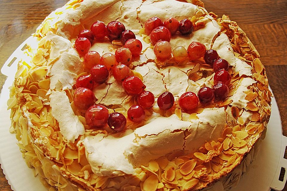 Stachelbeer - Baisertorte