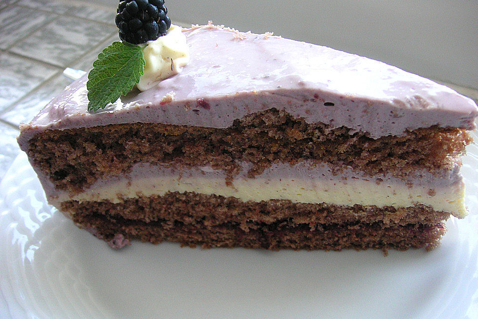 Brombeer - Vanille -  Torte