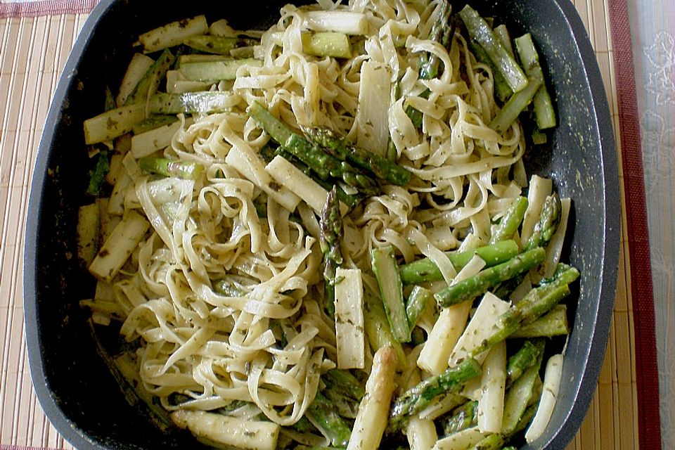 Gebratener Spargel mit Bärlauch