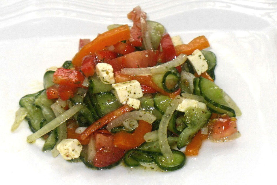 Griechischer Bauernsalat mit Schafskäse