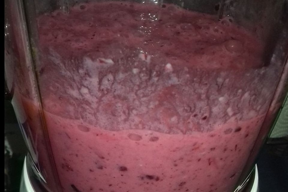 Berry Buzz Smoothie