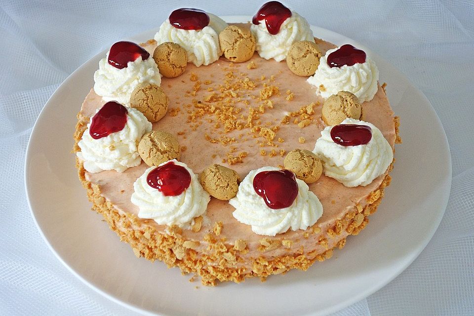 Sahnige Rhabarber Torte