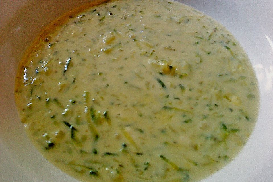 Zucchini - Käse Suppe