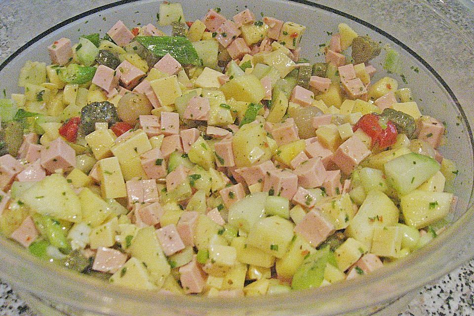 Holländischer Käse-Wurstsalat