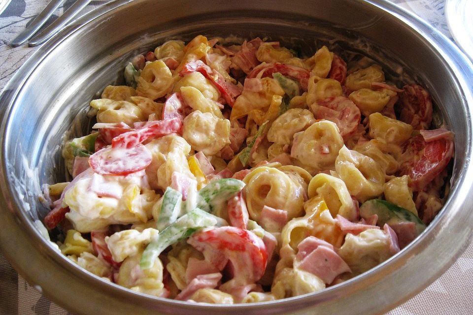 Tortellini - Salat