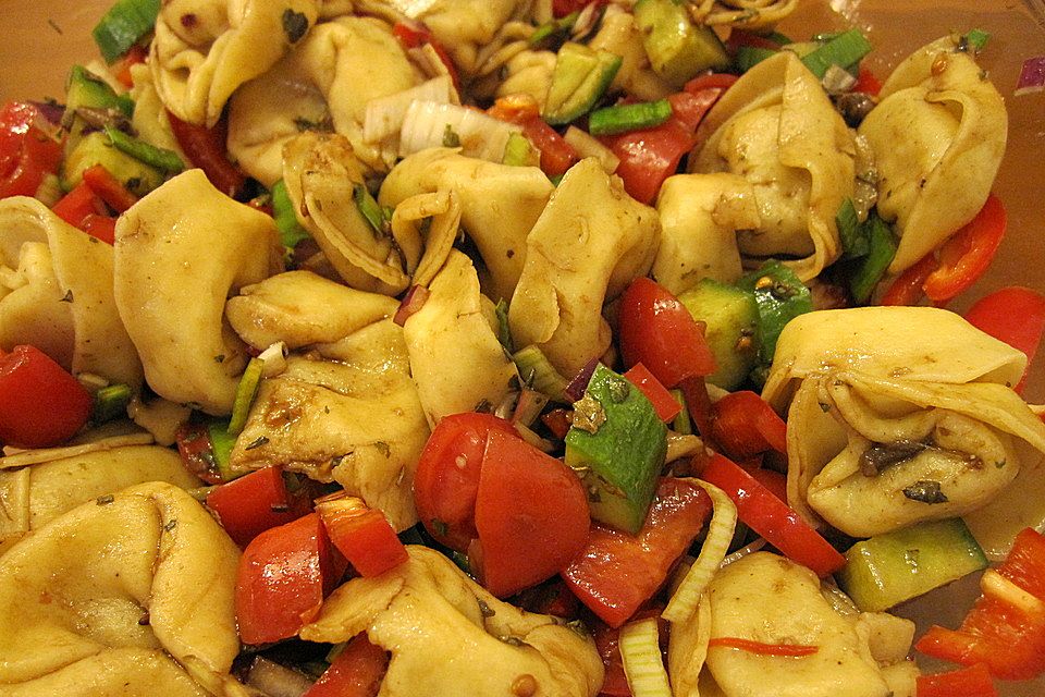 Tortellini - Salat