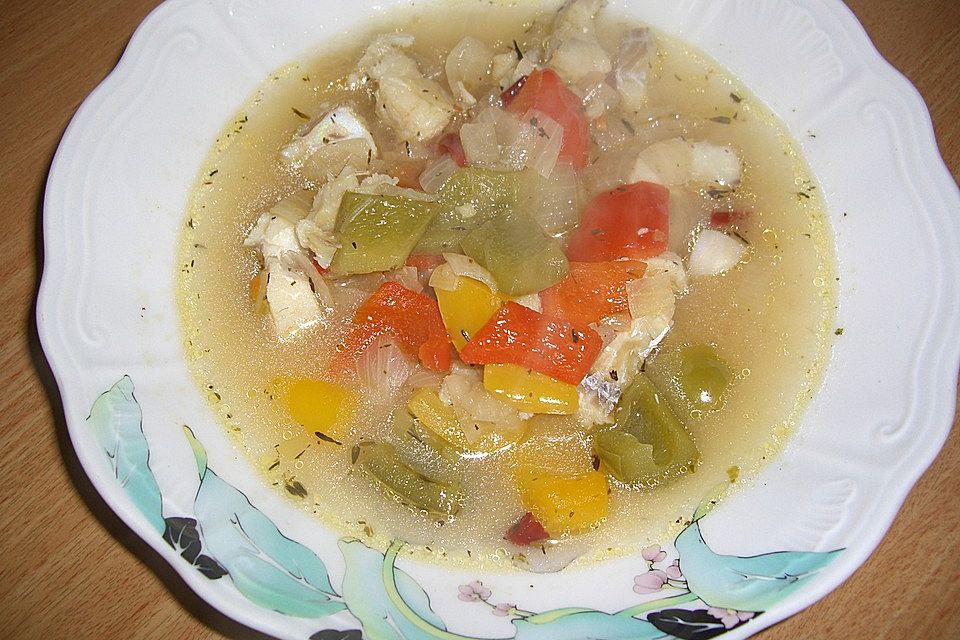 Scharfe Fischsuppe