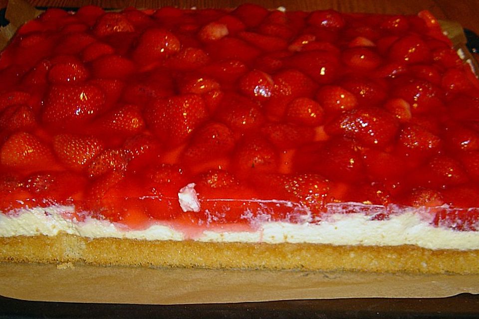 Erdbeer-Kuchen mit Vanillecreme