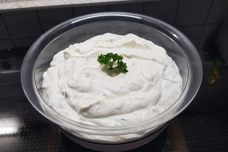 Evis Tzatziki