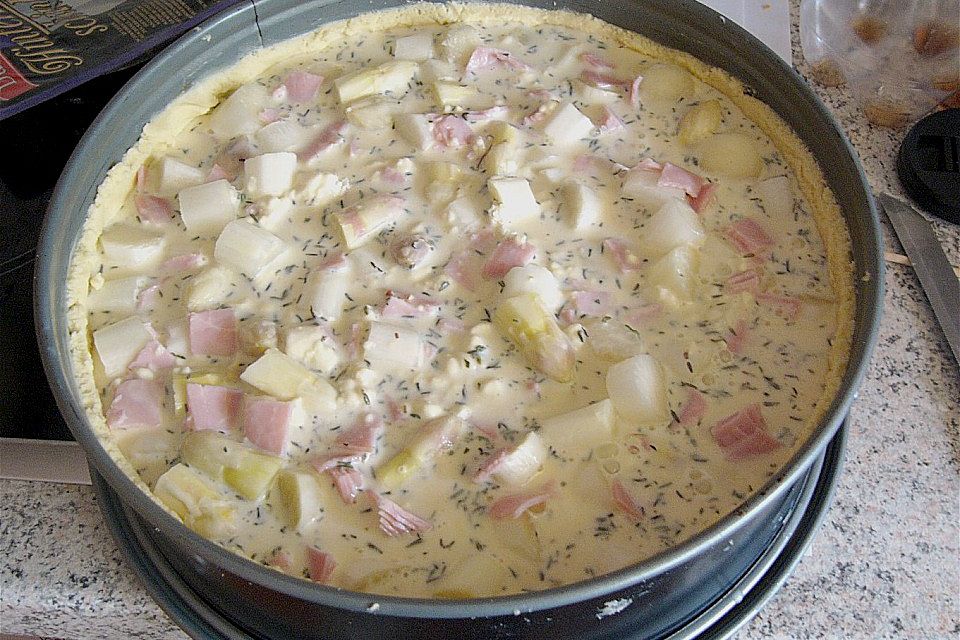 Spargelquiche mit Parmesan