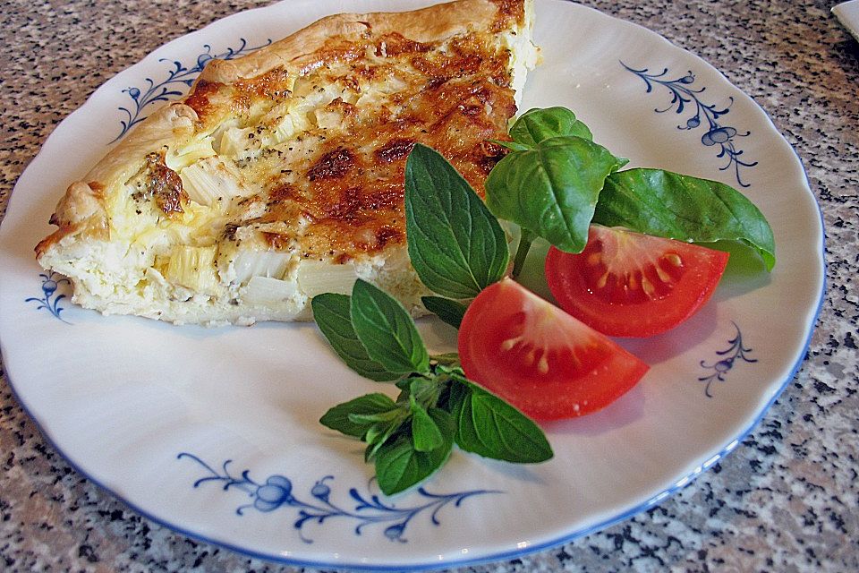 Spargelquiche mit Parmesan