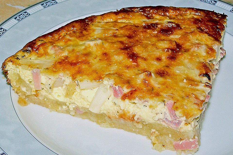 Spargelquiche mit Parmesan