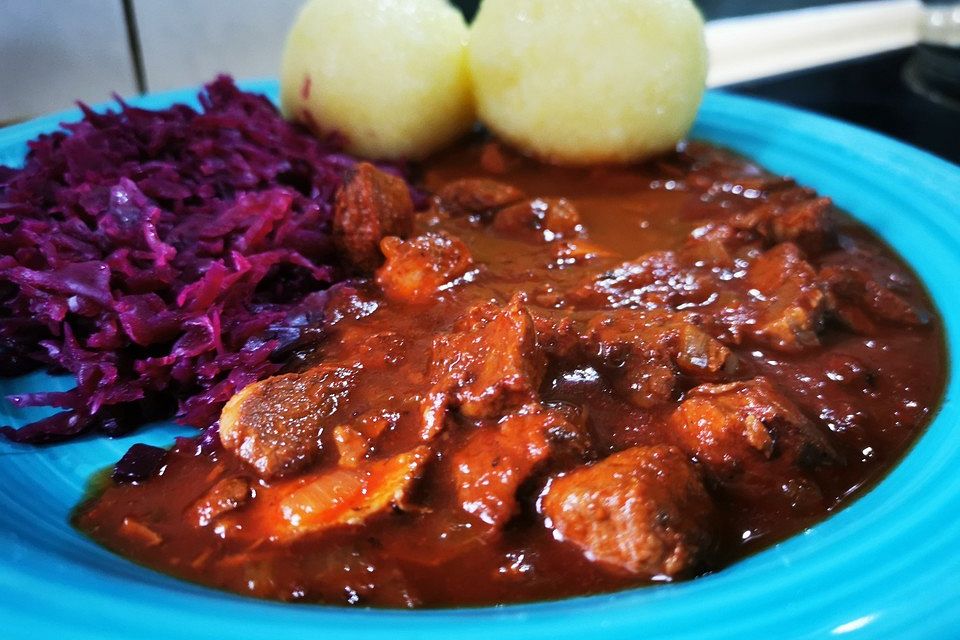 Deftiges gemischtes Gulasch