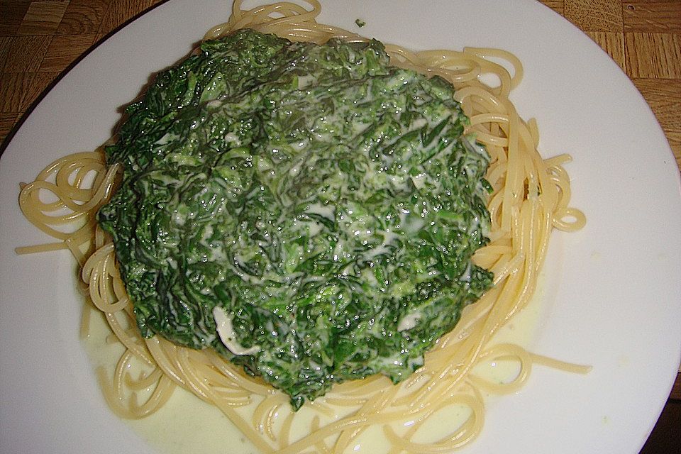 Gorgonzola - Spinat - Sauce