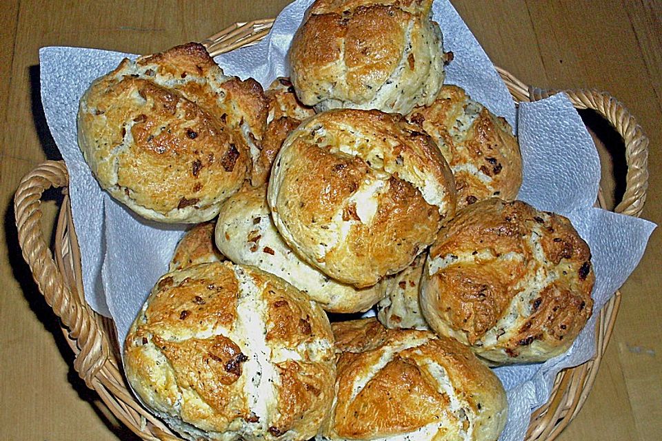 Zwiebelbrötchen