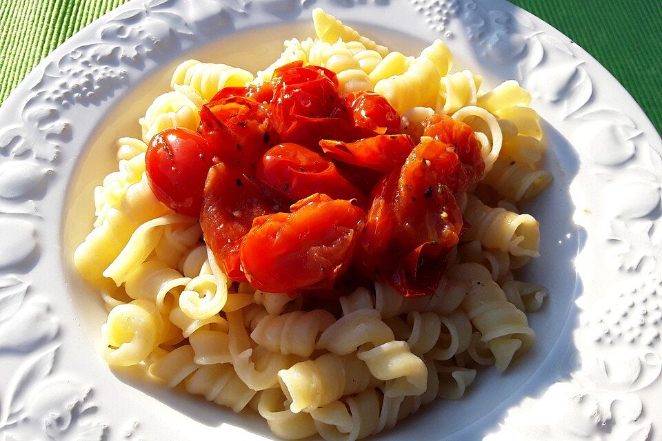 Penne mit Tomaten