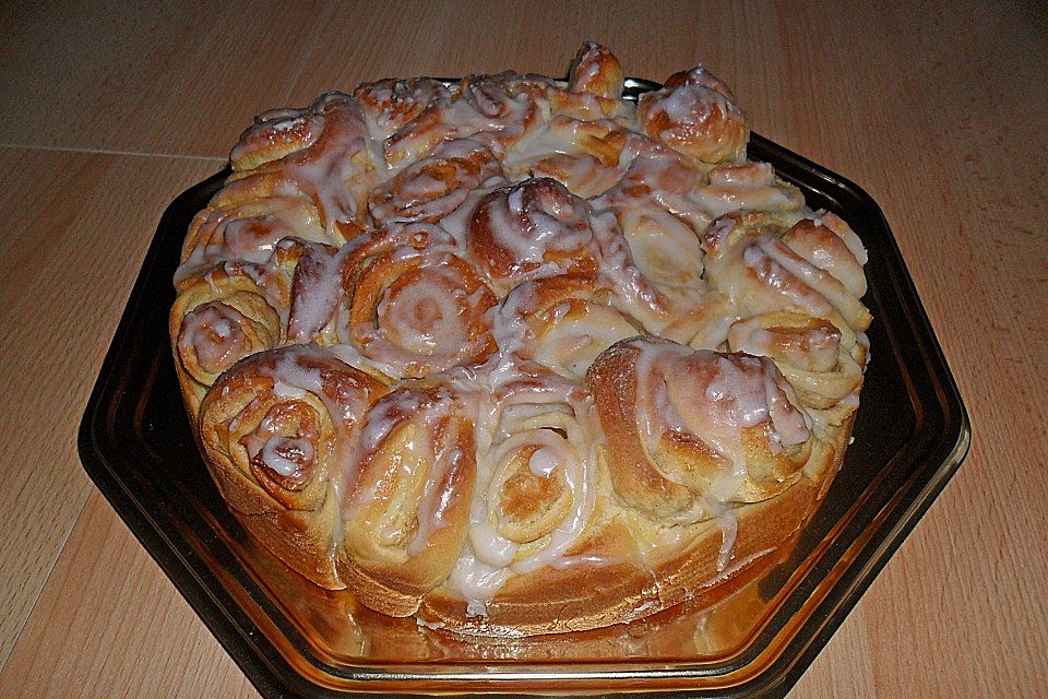 Zimtrollen-Kuchen