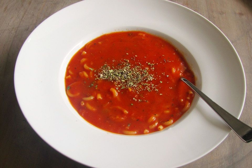 Schnelle Tomatensuppe