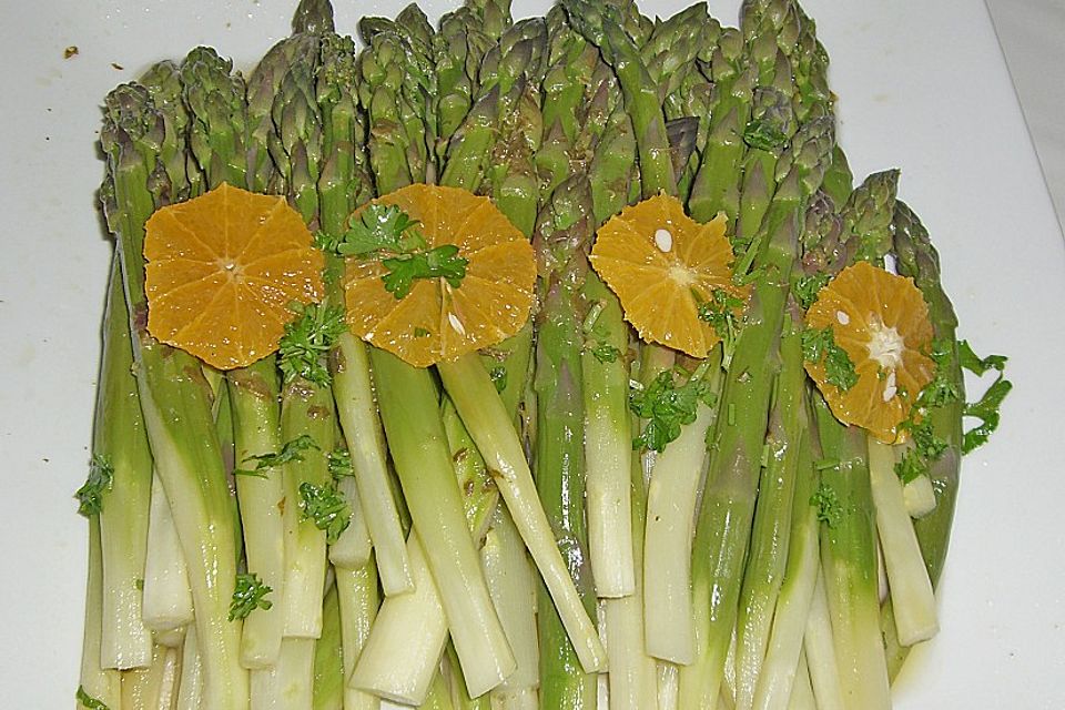 Grüner Spargel