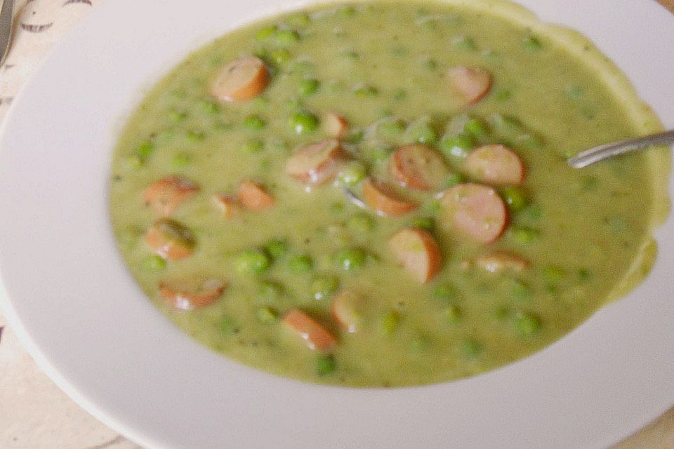 Grüne Erbsensuppe