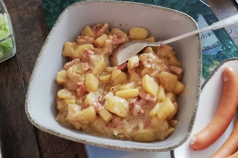 Warmer Kartoffelsalat mit Speck