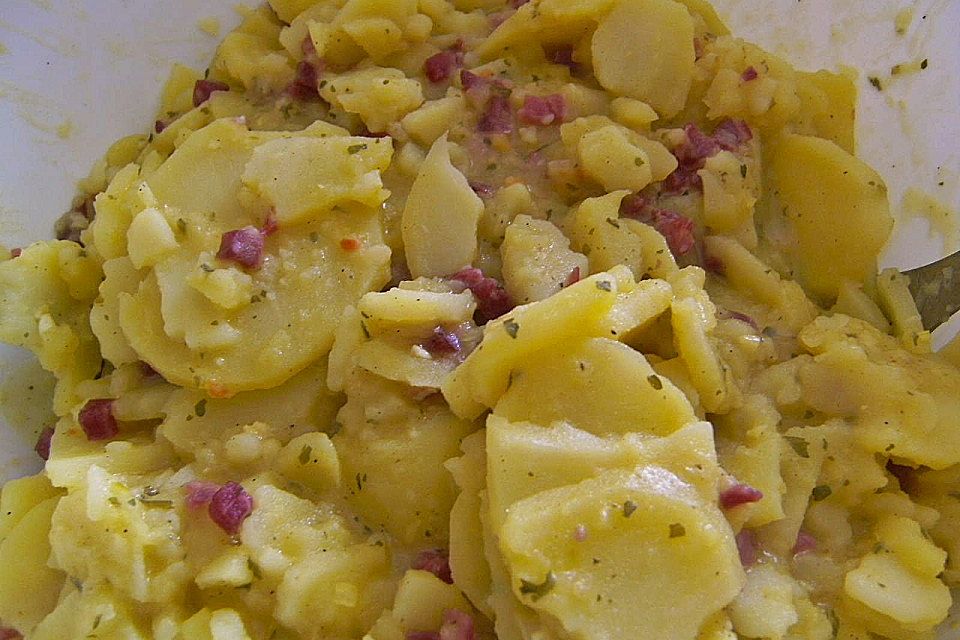 Warmer Kartoffelsalat mit Speck