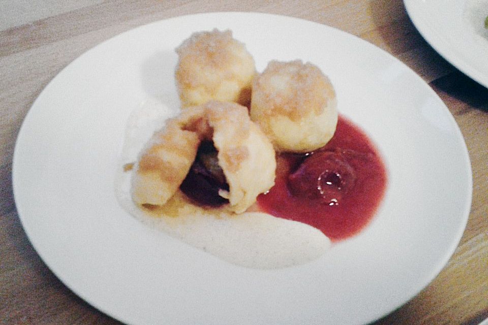 Zwetschgenknödel