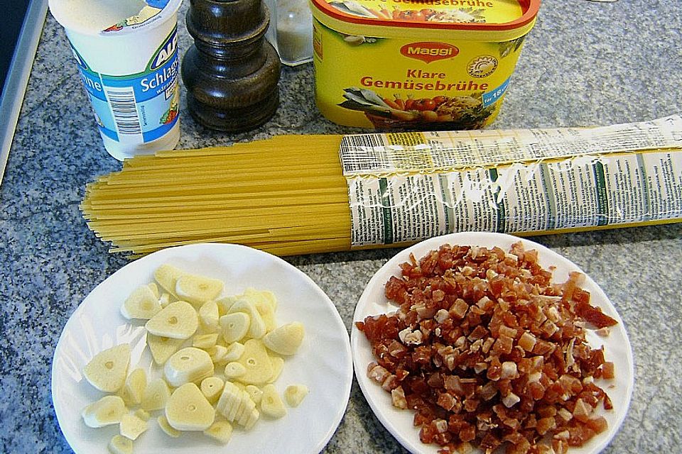 Spaghetti in Knoblauch - Sahne