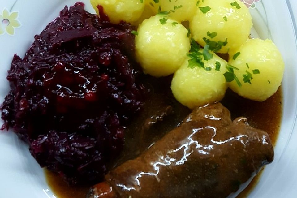 Annas Rouladen mit Seidenklößen