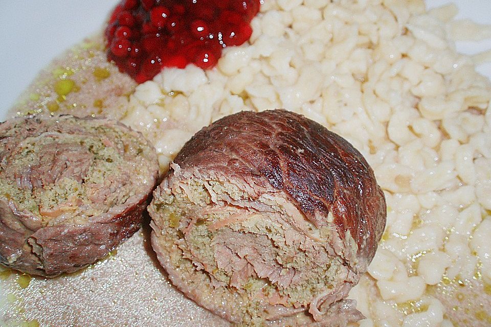 Annas Rouladen mit Seidenklößen