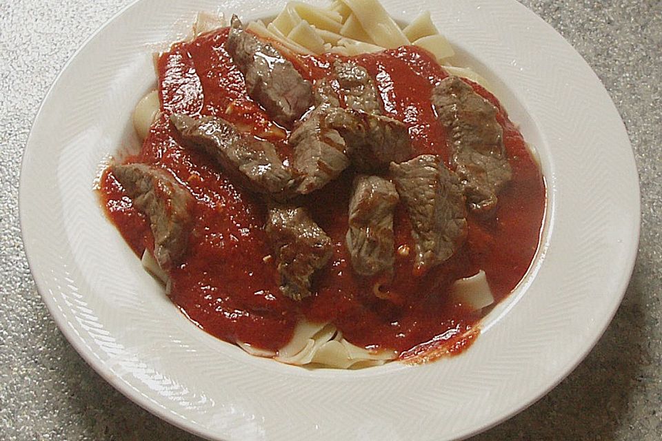 Rinderfilet  an Tomatencognacsoße